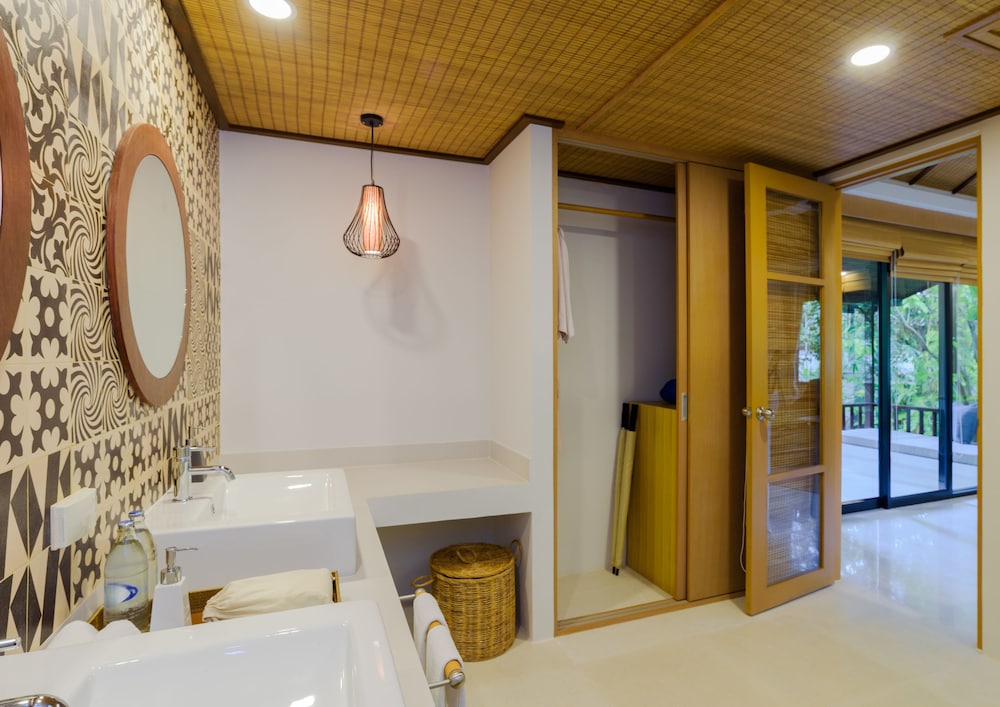 Deluxe Villa, 1 Bedroom, Pool View, Poolside - Photo 17