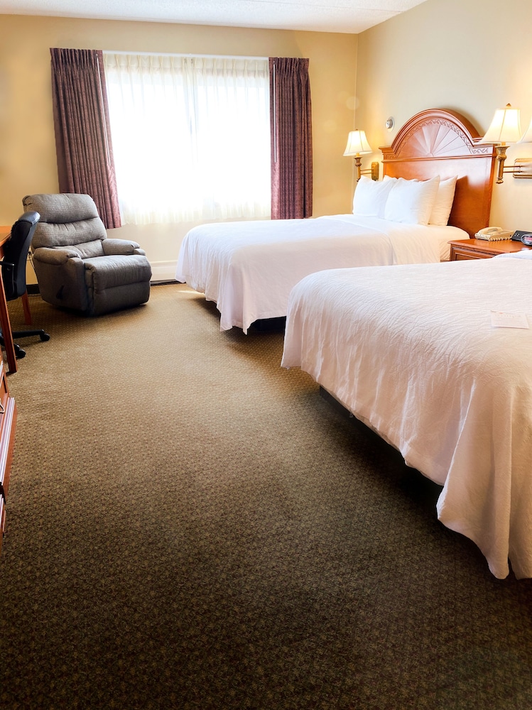 Premier Room, 2 Queen Beds, Non Smoking - Photo 1