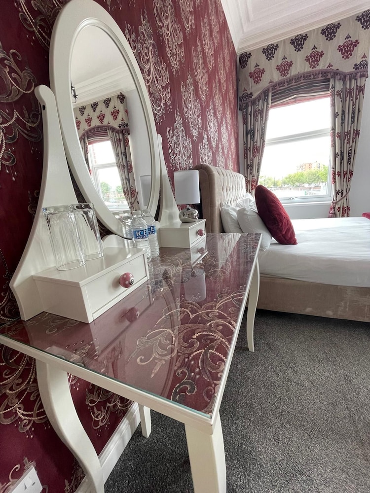 Double Room, Ensuite (Marine View) - Photo 13