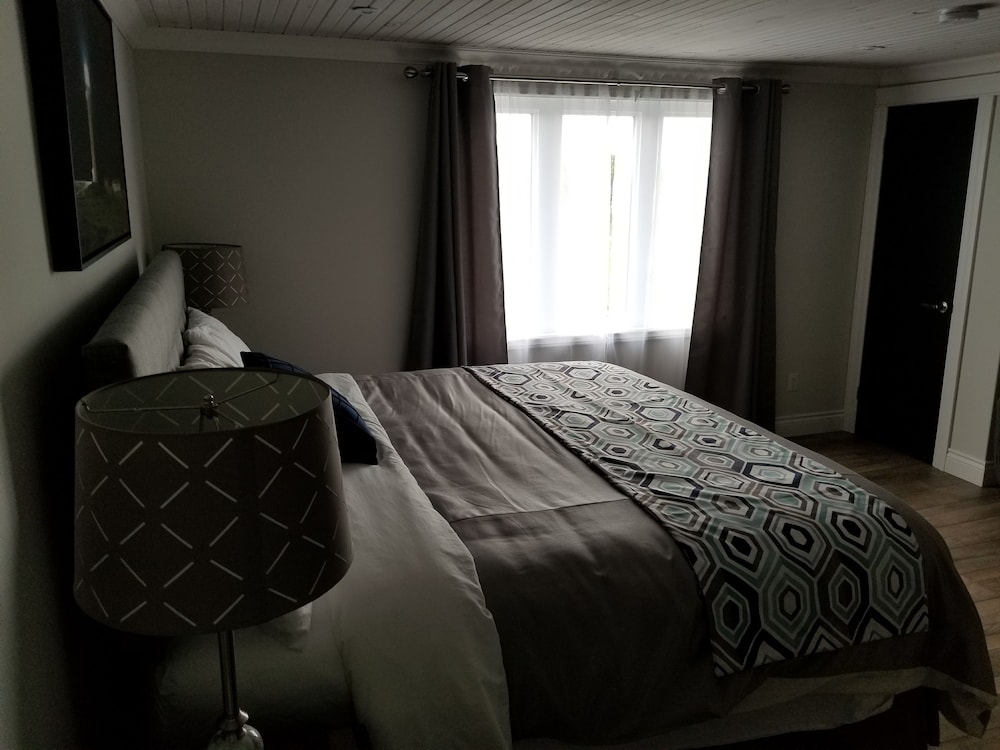 Suite (Cape Pine Lighthouse) photo 1
