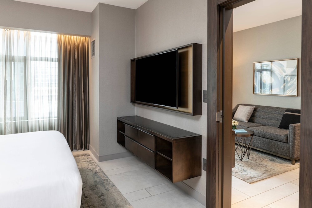 Suite, 1 Bedroom photo 3