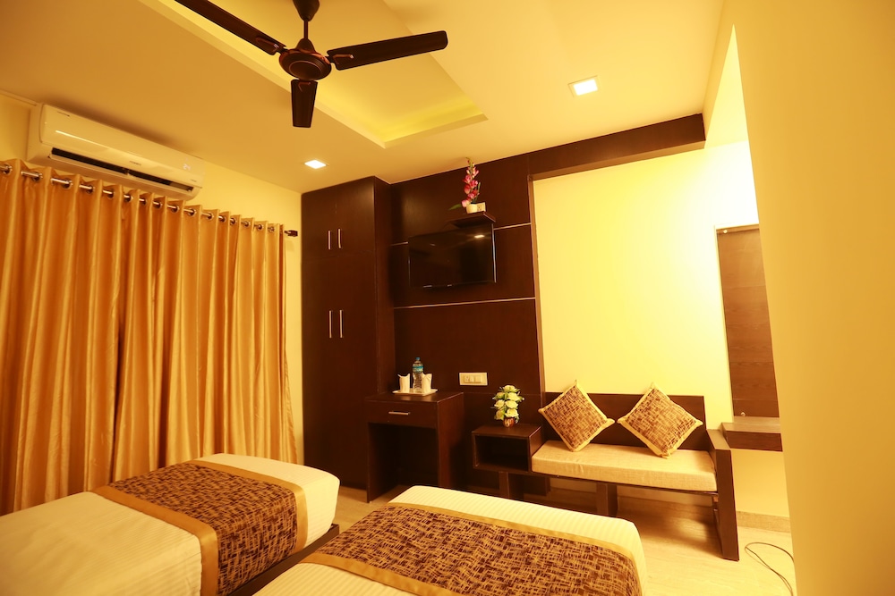 Deluxe Twin Room, 2 Twin Beds, Accessible, City View photo 2