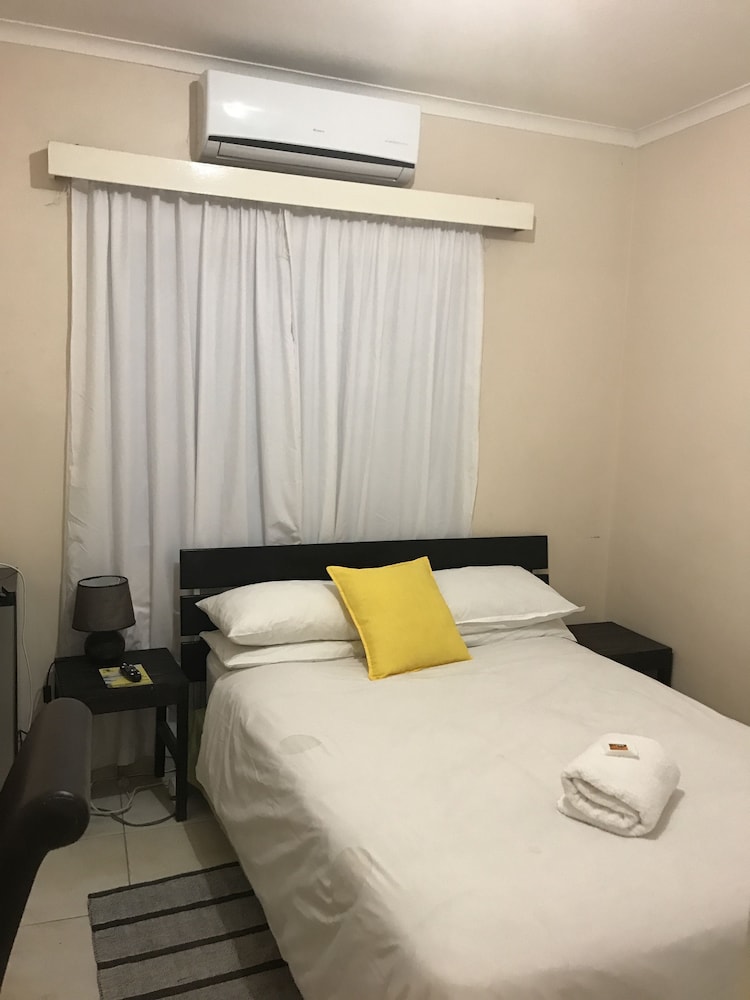 Budget Double Room photo 2