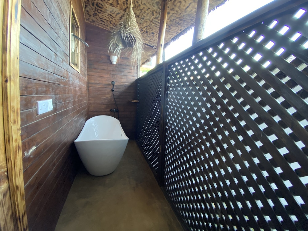 Deluxe Suite with Jacuzzi photo 3