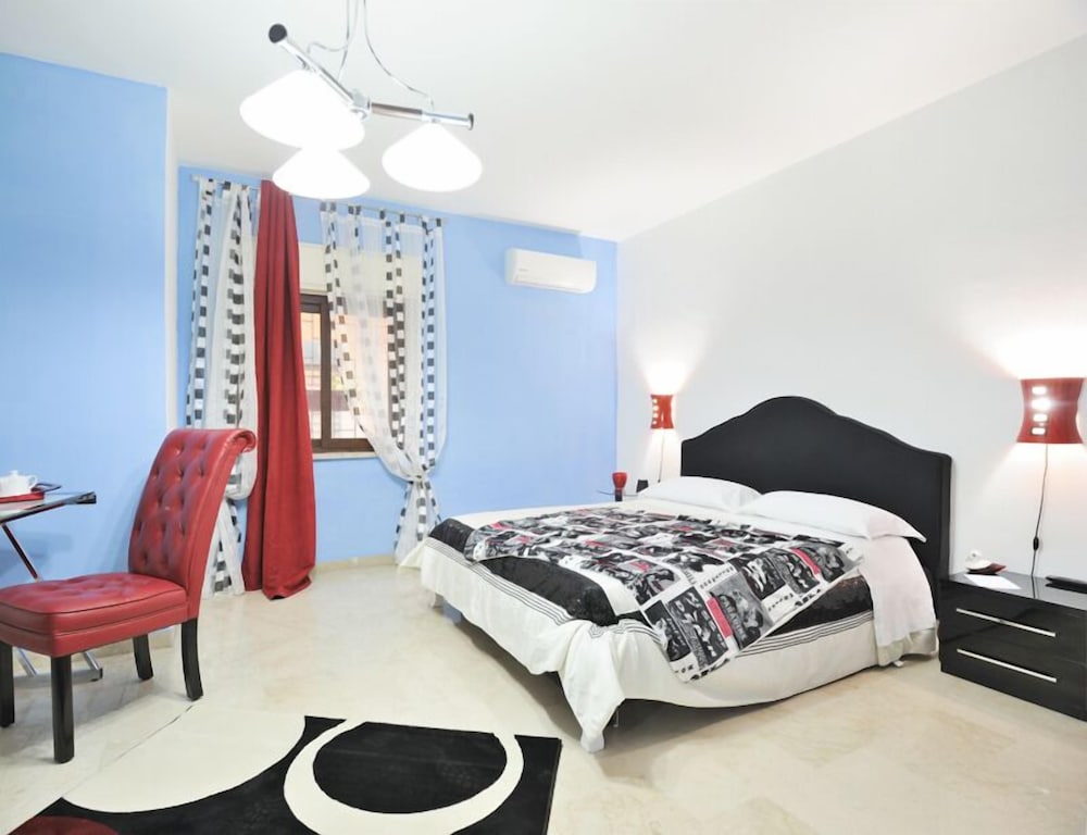 Suite photo 1