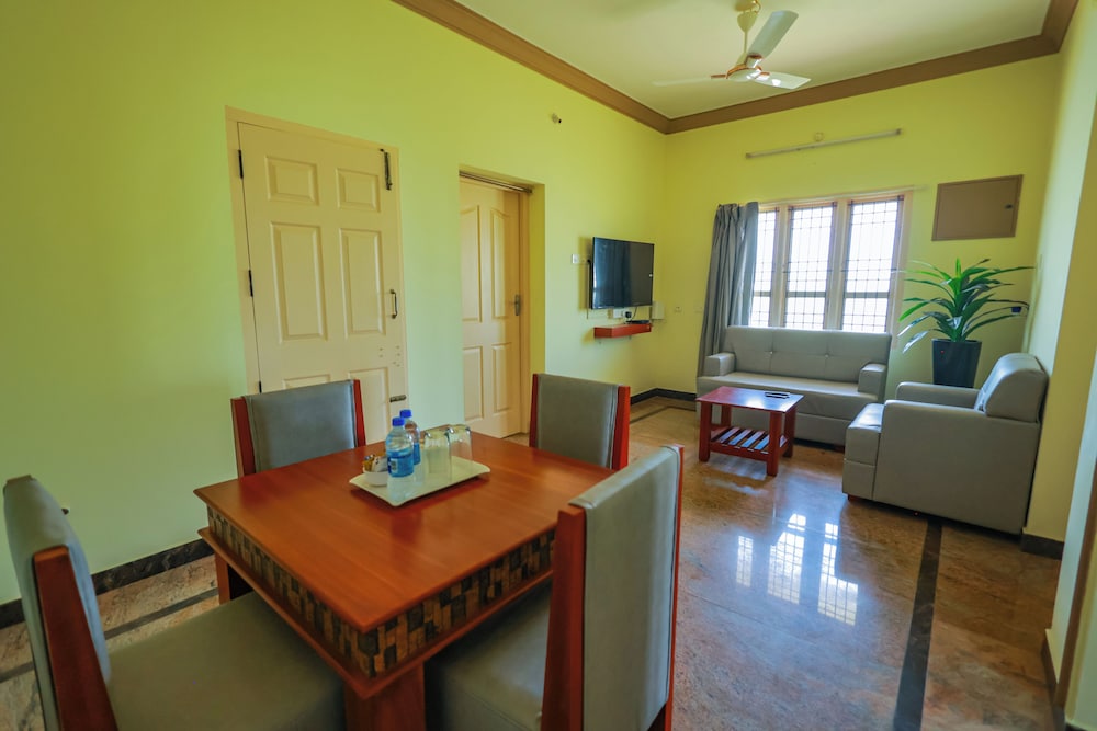 Family Studio Suite - Photo 11