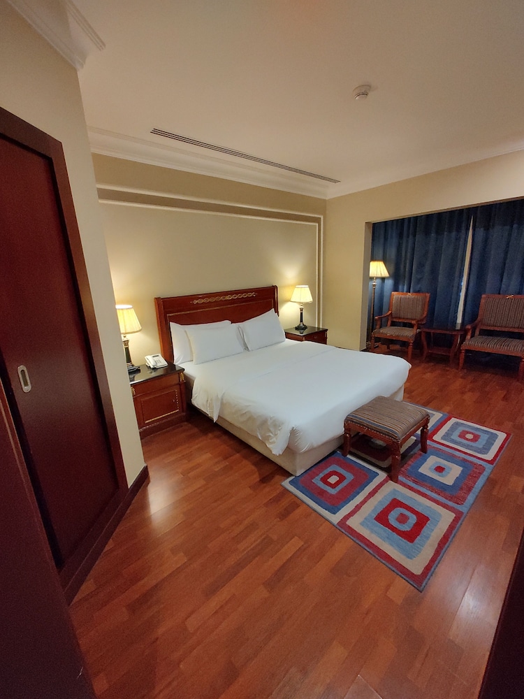 Superior Suite, 1 Bedroom - Photo 1