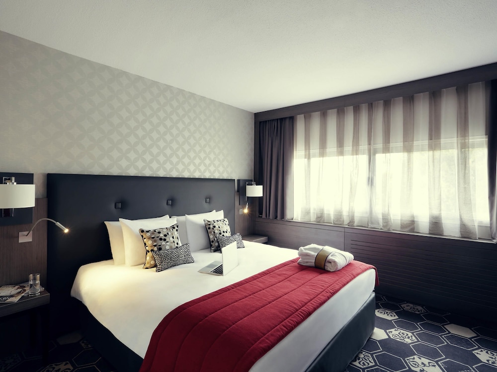 Suite, 1 Double Bed with Sofa bed - Photo 4