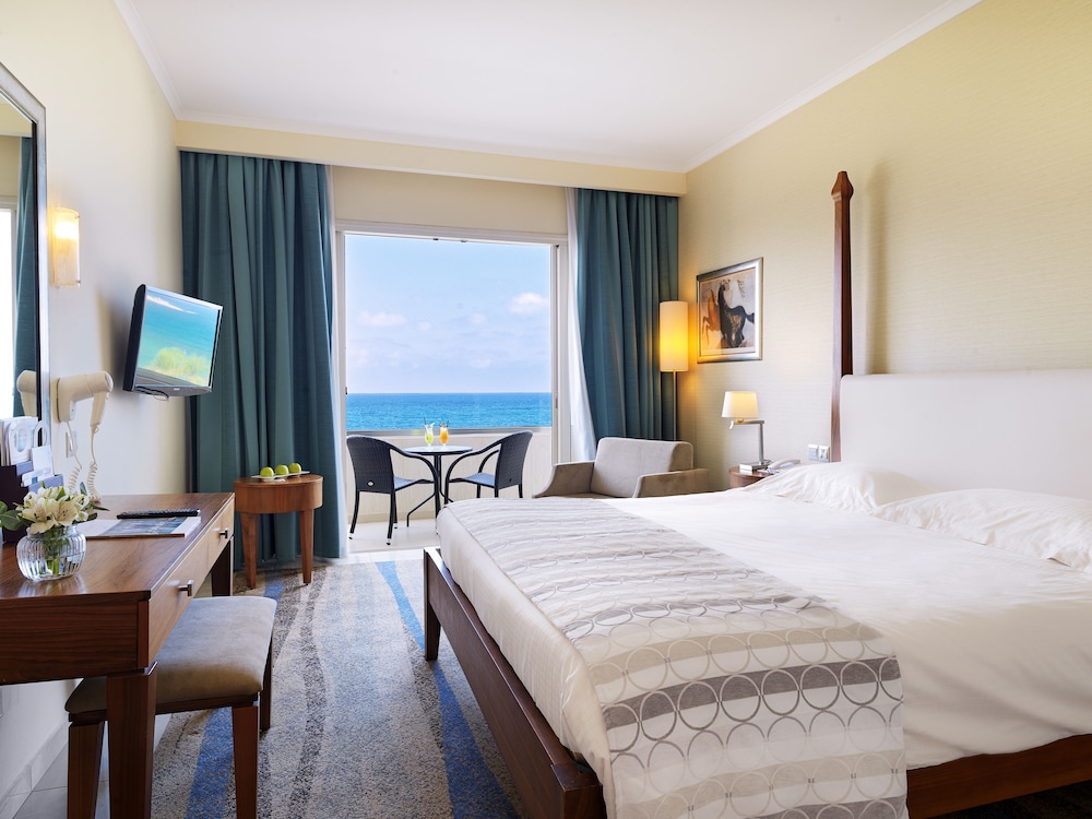 Deluxe Room, Sea View - Photo 1
