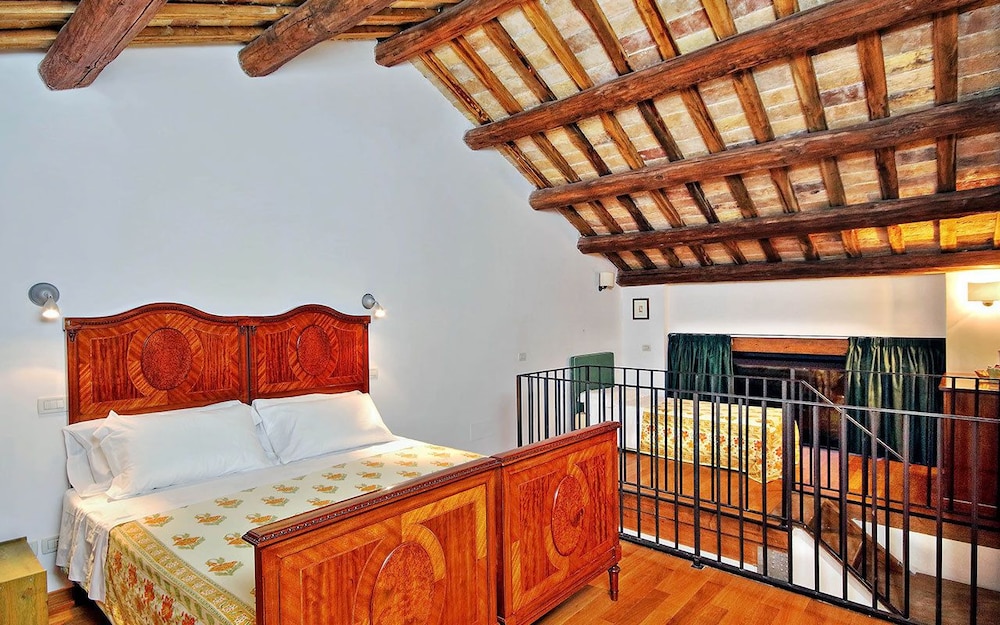 Classic Double Room
