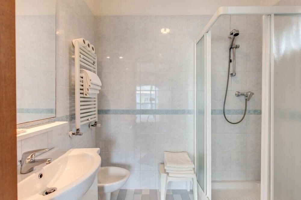Luxury Suite, Annex Building photo 3