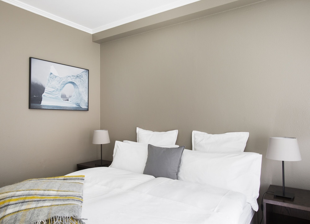 Standard Double or Twin Room - Photo 9