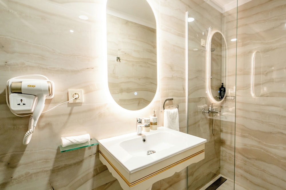 Superior Room - Photo 31