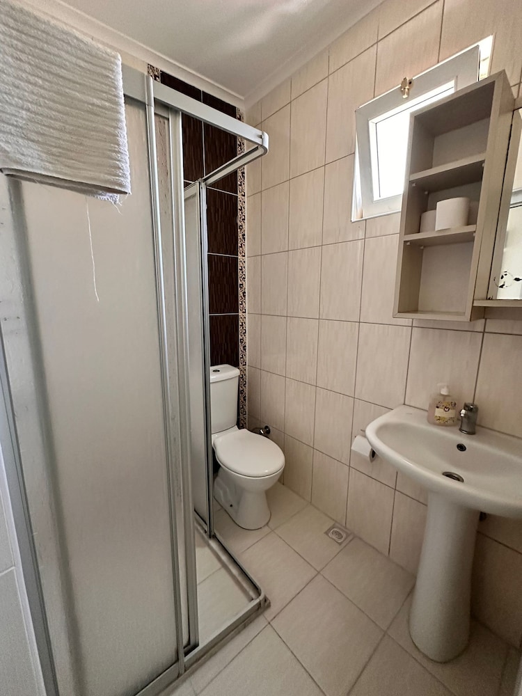 Standard Single Room photo 3