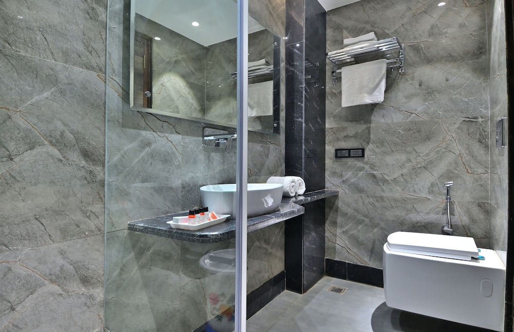 Classic Triple Room - Photo 2