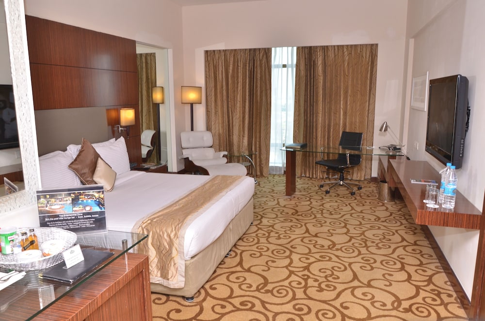 Executive Room - Photo 7