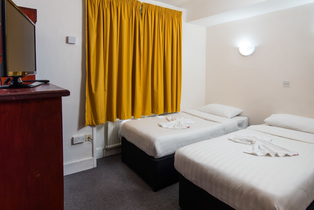 Classic Triple Room photo 2