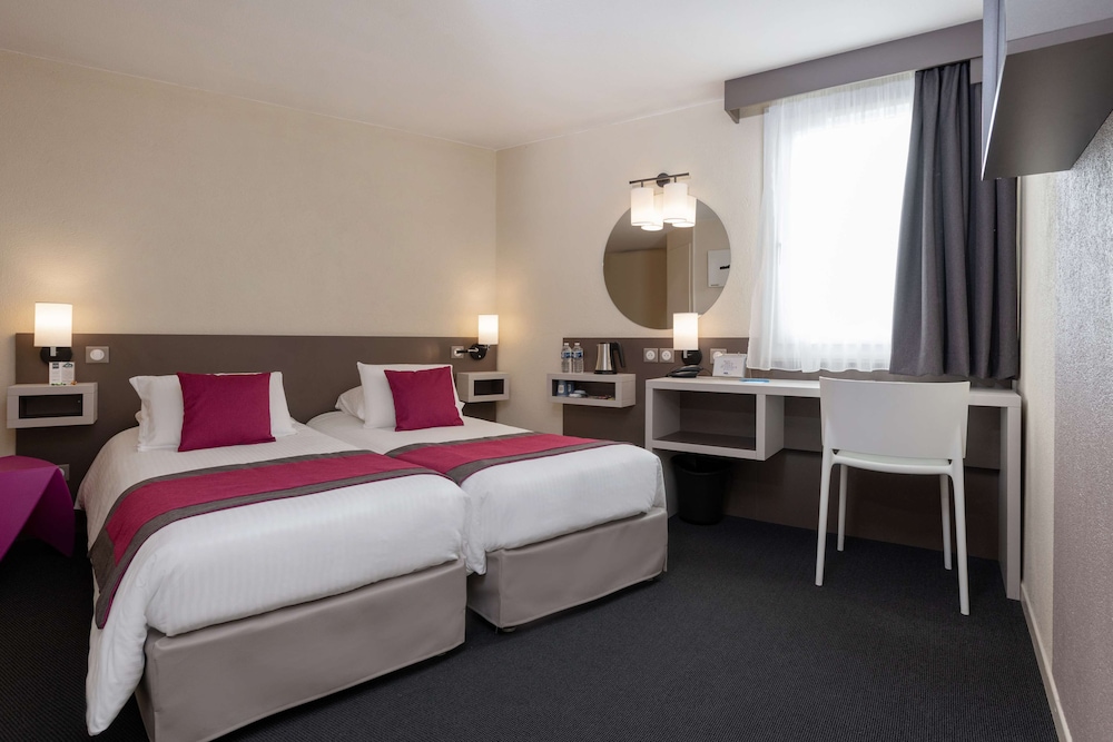 Standard Room, 2 Twin Beds photo 3