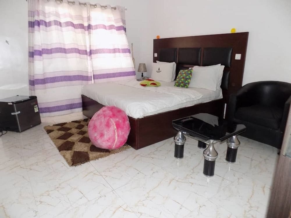 Executive Suite, 1 Queen Bed, Non Smoking photo 1