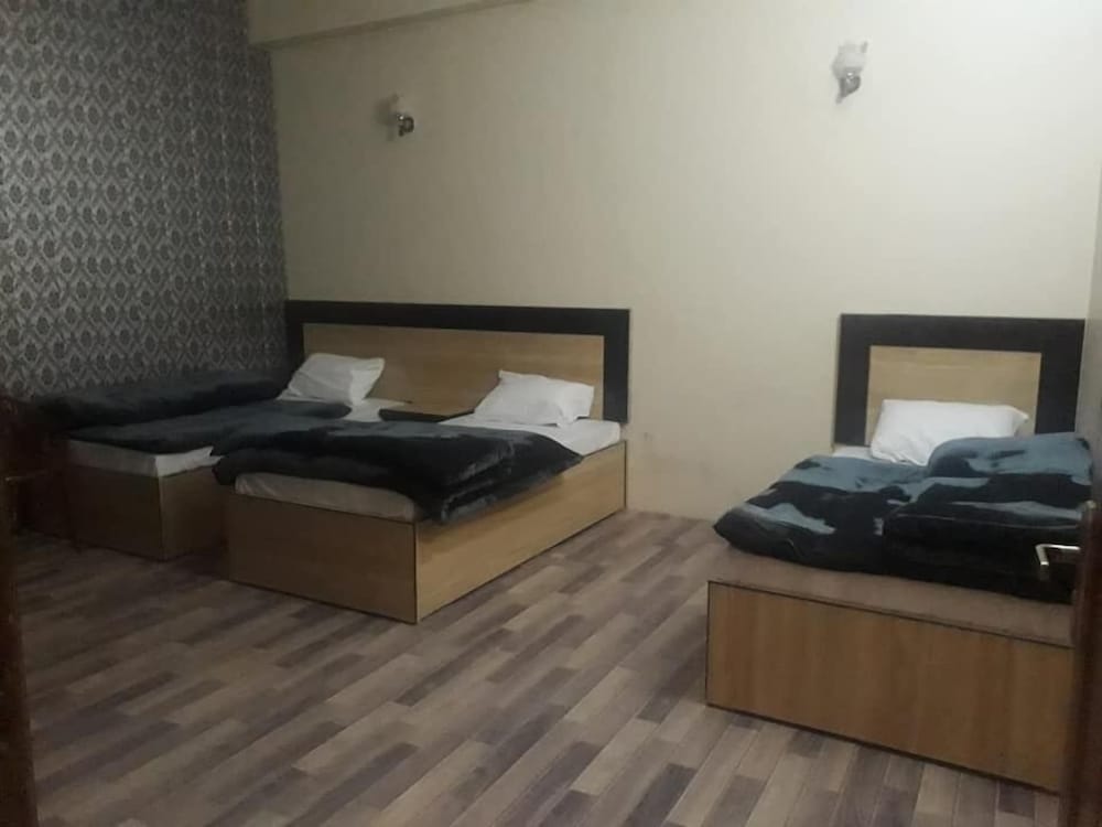 Deluxe Triple Room photo 2