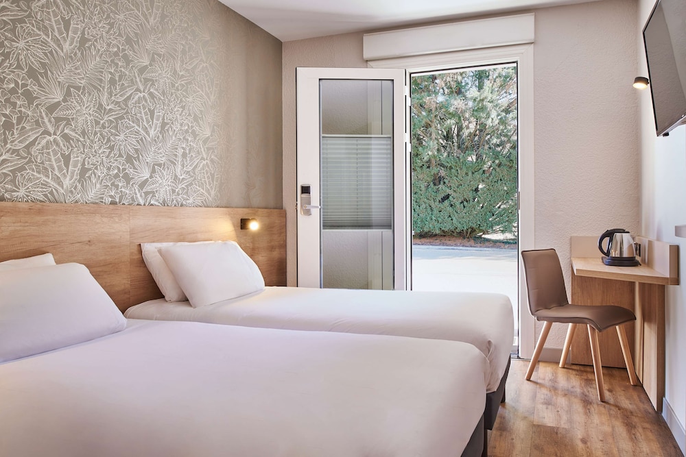 Standard Room, Multiple Beds