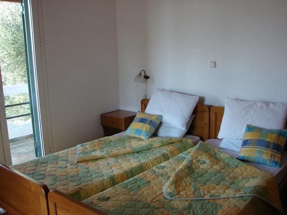 Villa, 3 Bedrooms, 2 Bathrooms photo 1
