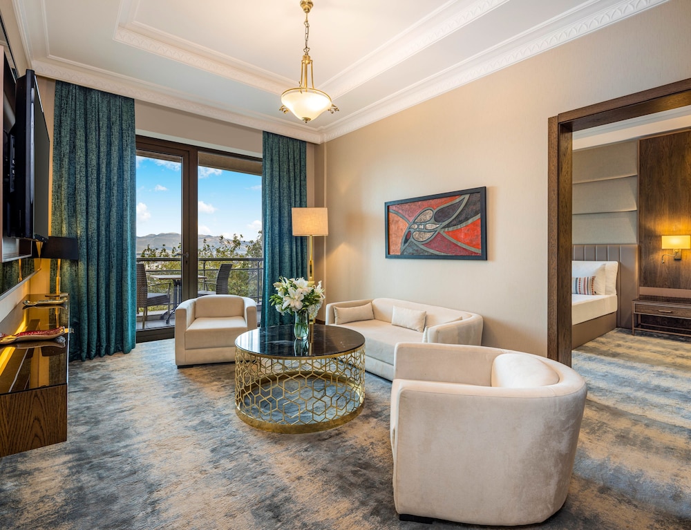 Deluxe Room, City View photo 3