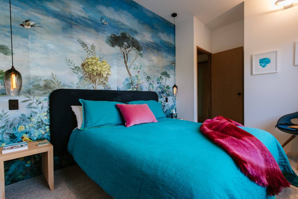 Luxury Villa, 3 Bedrooms, Lake View photo 2