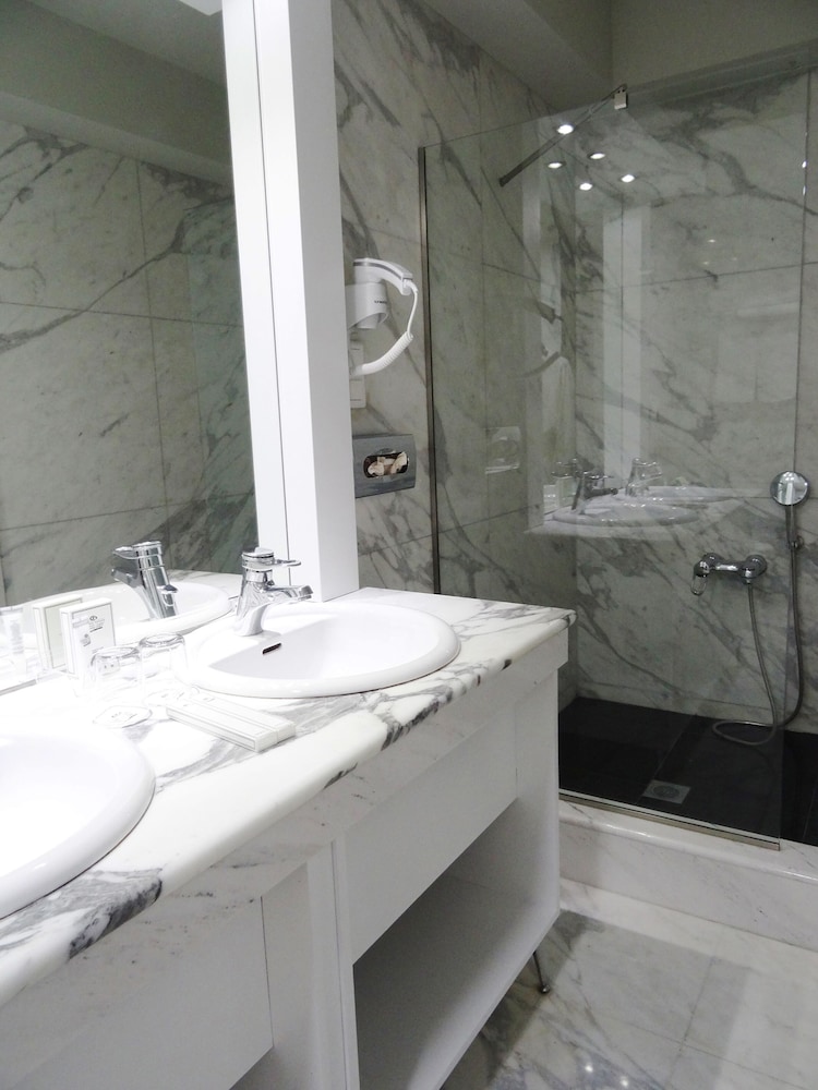 Business Suite photo 2