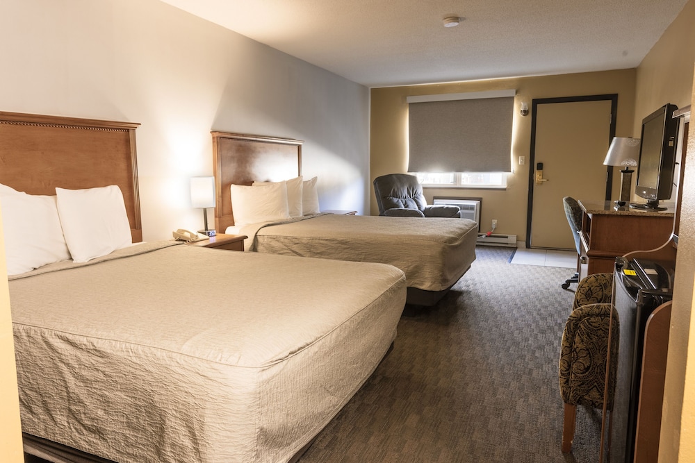 Deluxe Room, 2 Queen Beds, Non Smoking photo 2
