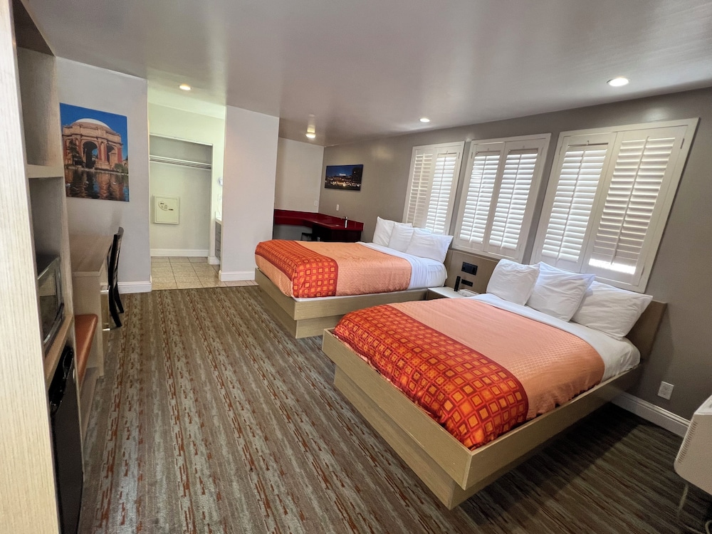 Premium Room, 2 Double Beds