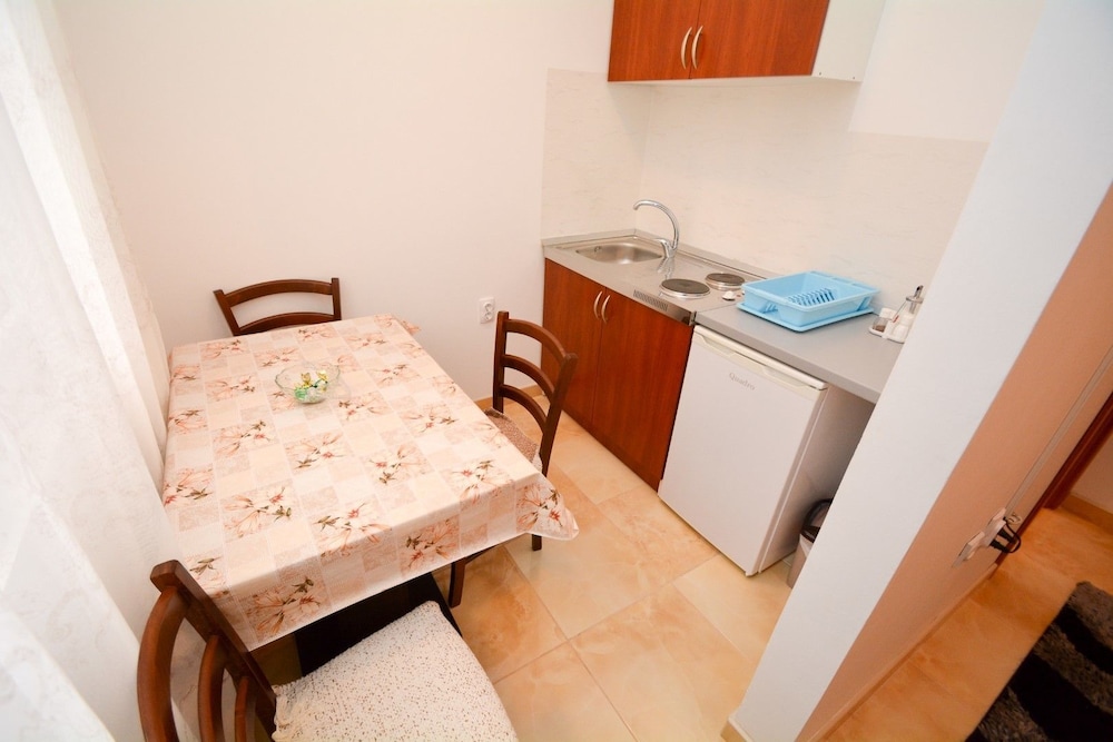 Apartment, 2 Twin Beds, Ensuite photo 2