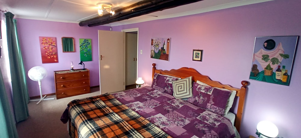 Kimmeridge Suite photo 1