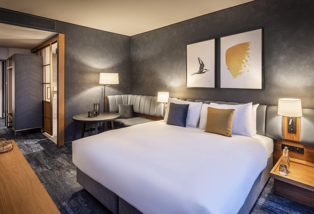 Standard Room (Upgraded) - Photo 7