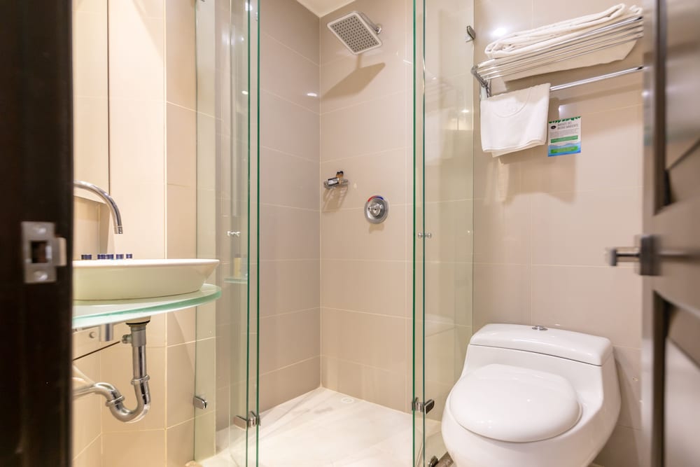 Grand Suite, 2 Bedrooms, Kitchen - Photo 3