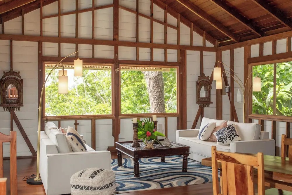 Deluxe Double Room, Private Pool, Garden View photo 3