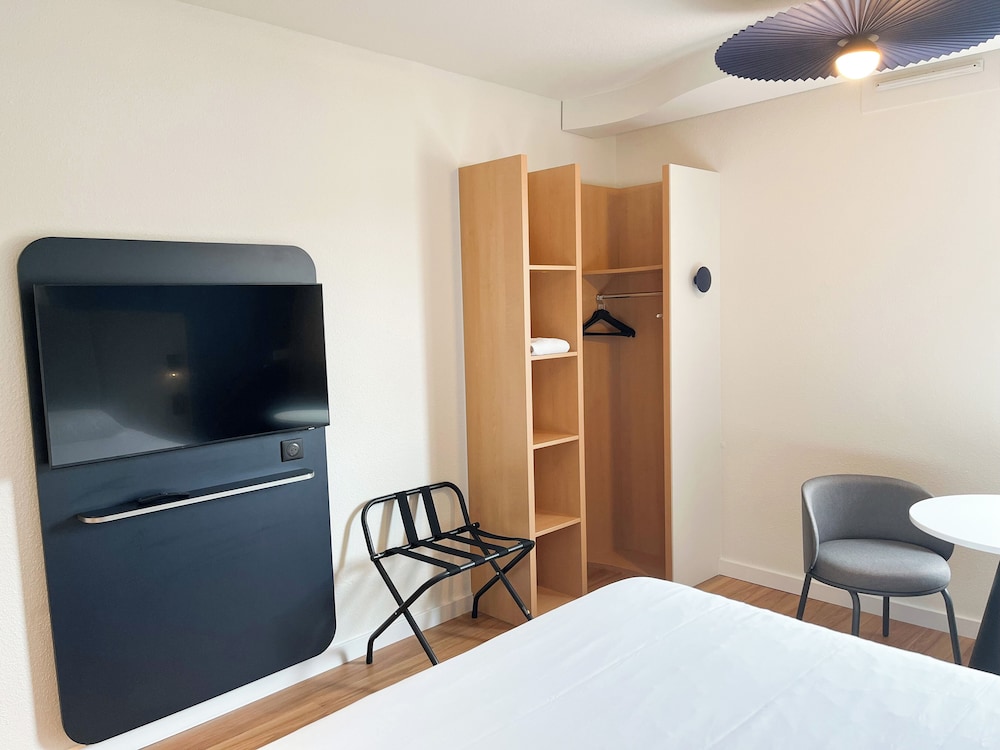 Standard Double Room - Photo 2
