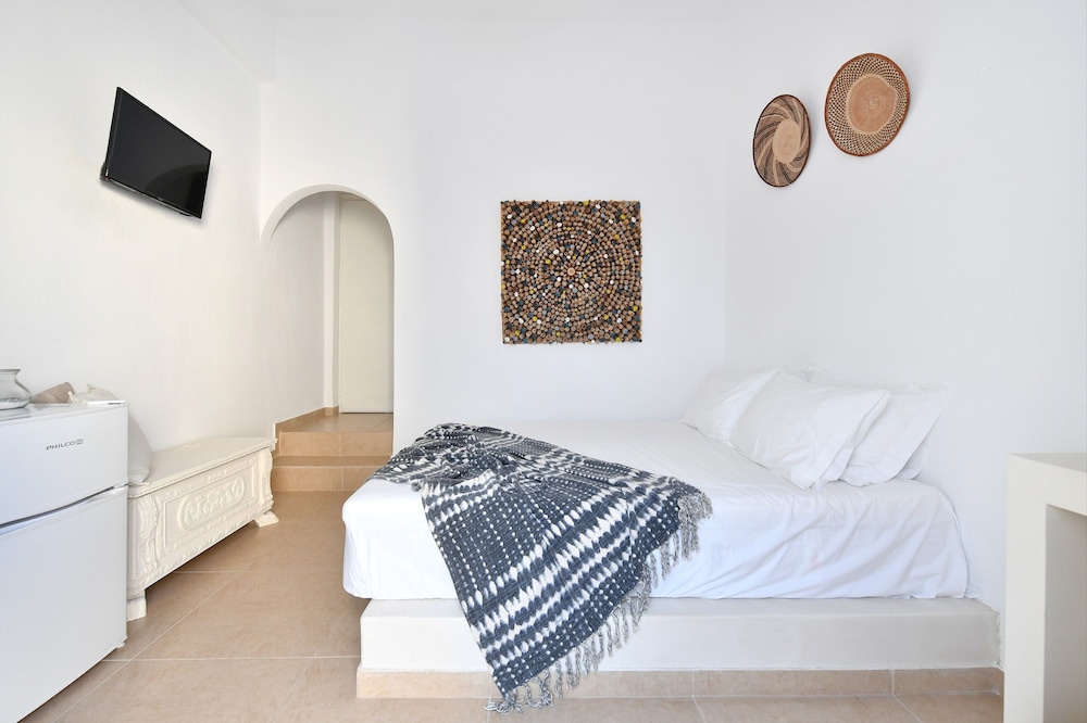 Comfort Apartment, 1 Queen Bed, Annex Building