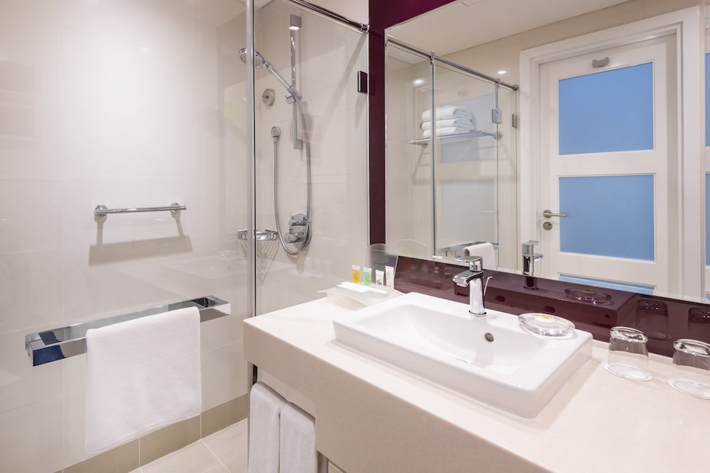 Standard Room, 2 Twin Beds (High Floor) photo 2