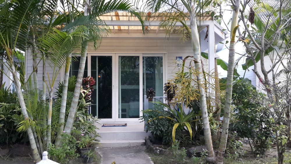 Superior Bungalow photo 2
