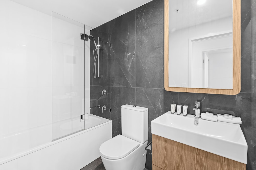 Executive Apartment, 3 Bedrooms - Photo 3