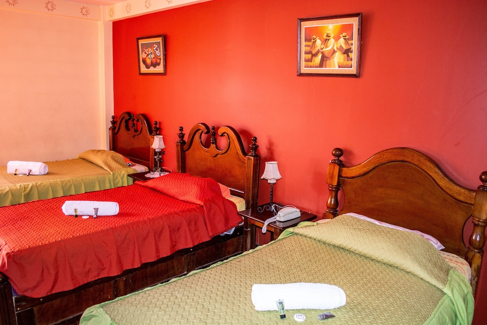 Standard Triple Room, 3 Twin Beds photo 2