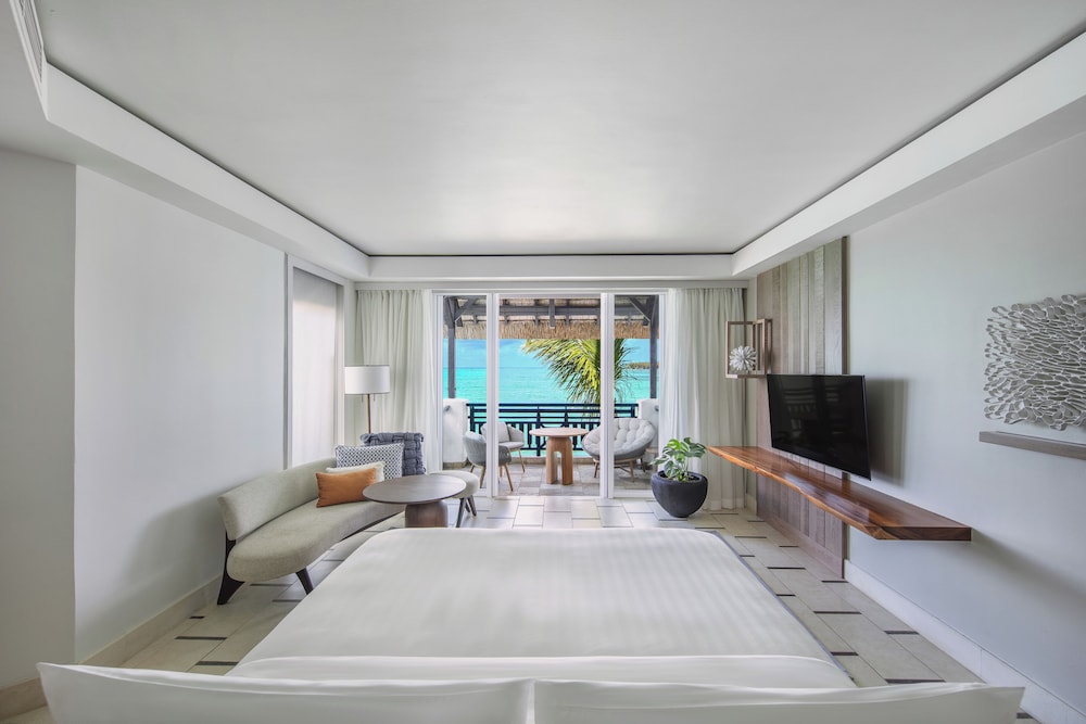 Room, 1 King Bed, Ocean View (Frangipani)
