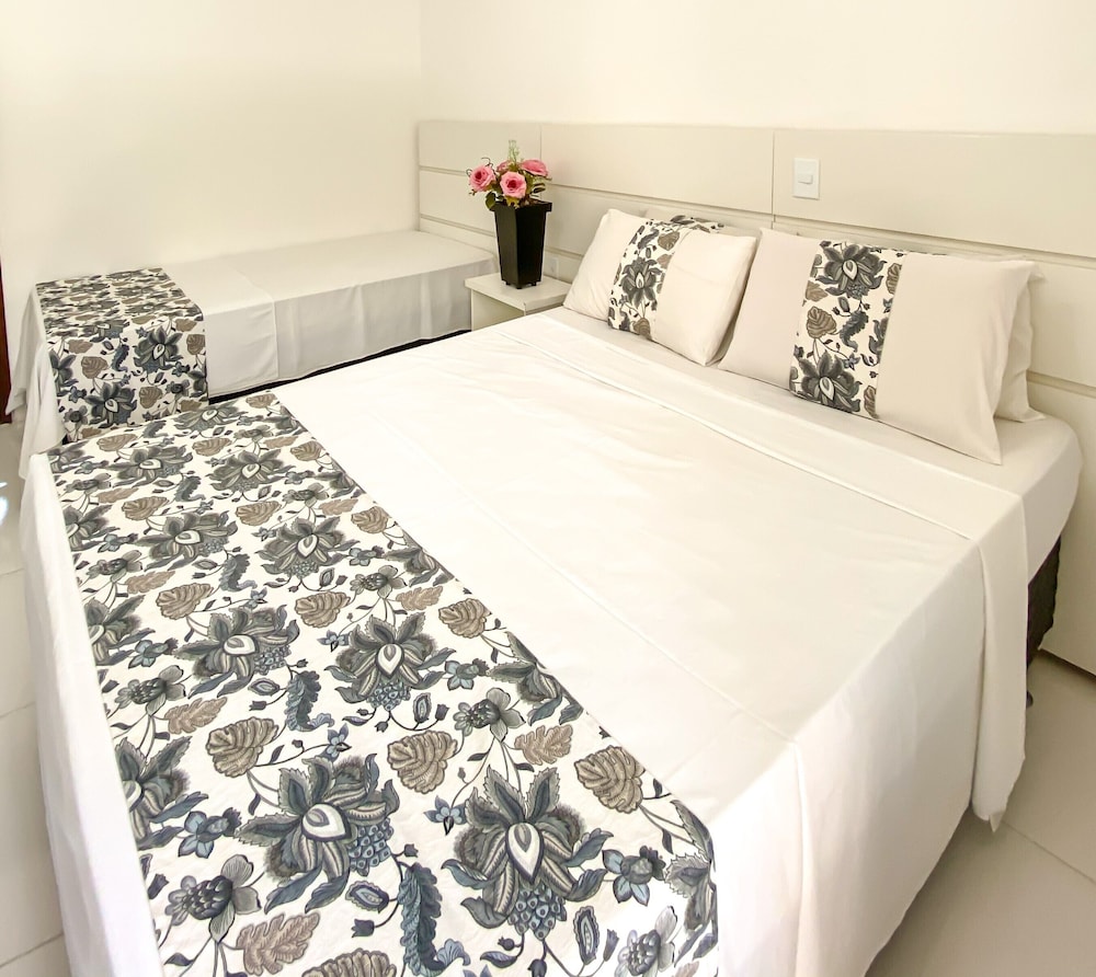 Standard Double Room - Photo 11