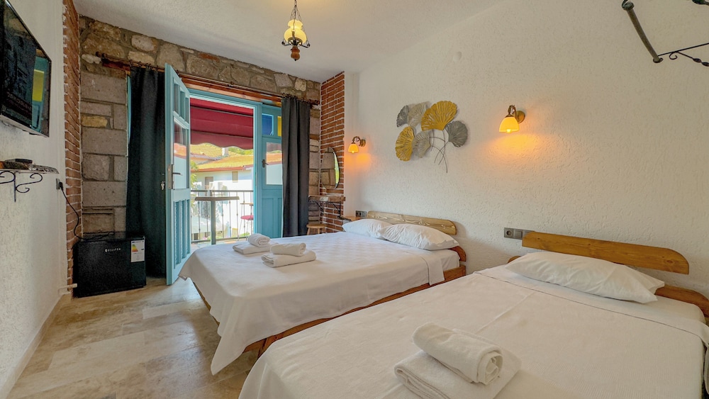 Standard Triple Room - Photo 6