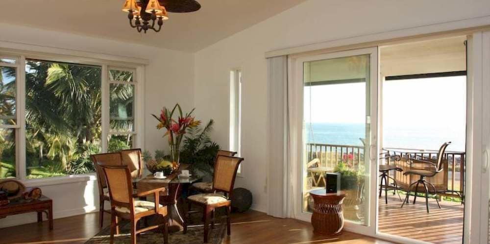 Premier House, 3 Bedrooms, Ocean View, Oceanfront (Hale La) photo 3