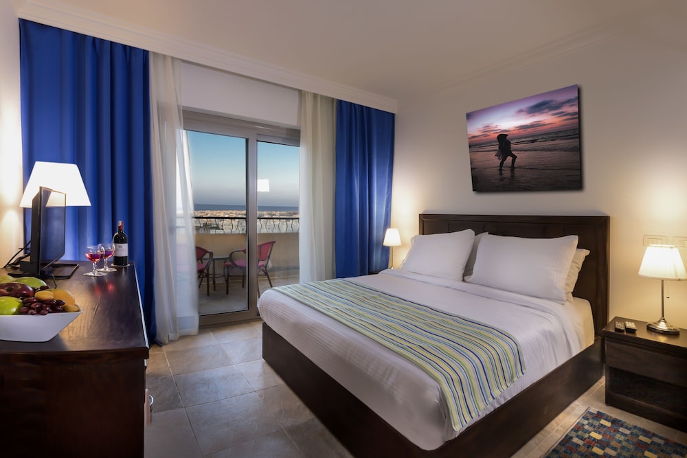 Standard Room, 1 Double or 2 Twin Beds photo 2