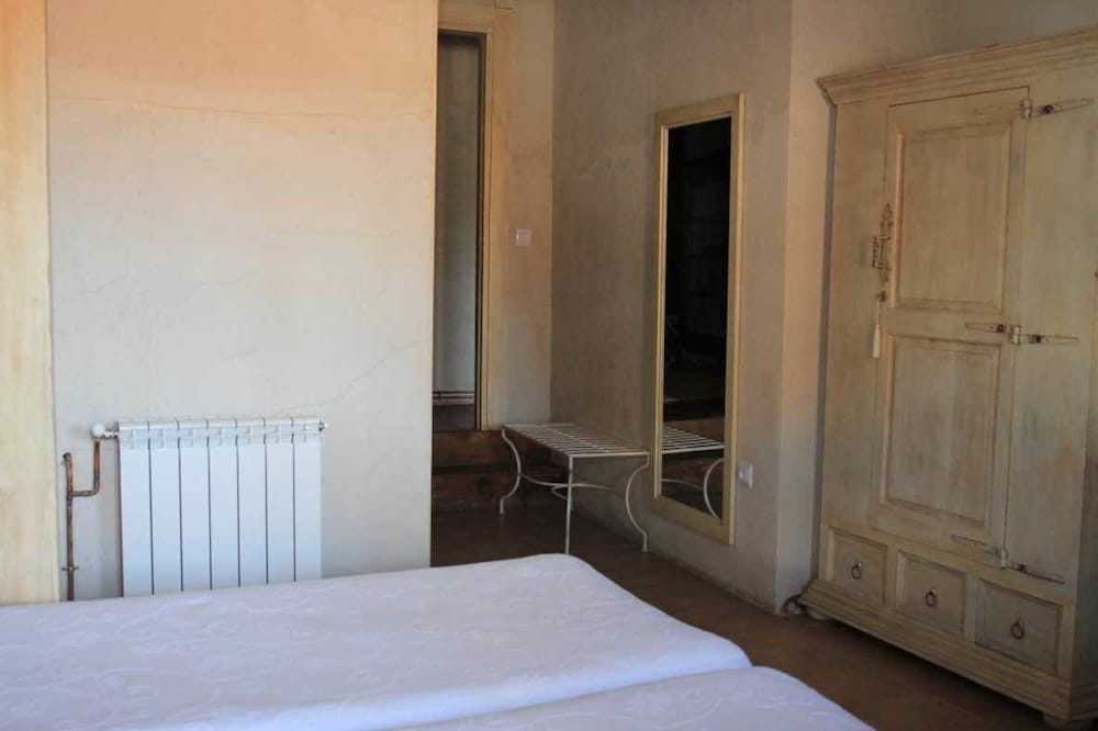 Double or Twin Room photo 3