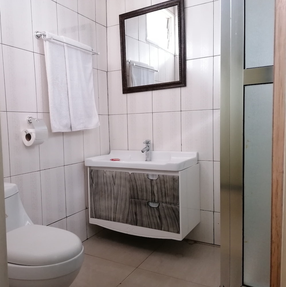 Twin room photo 2