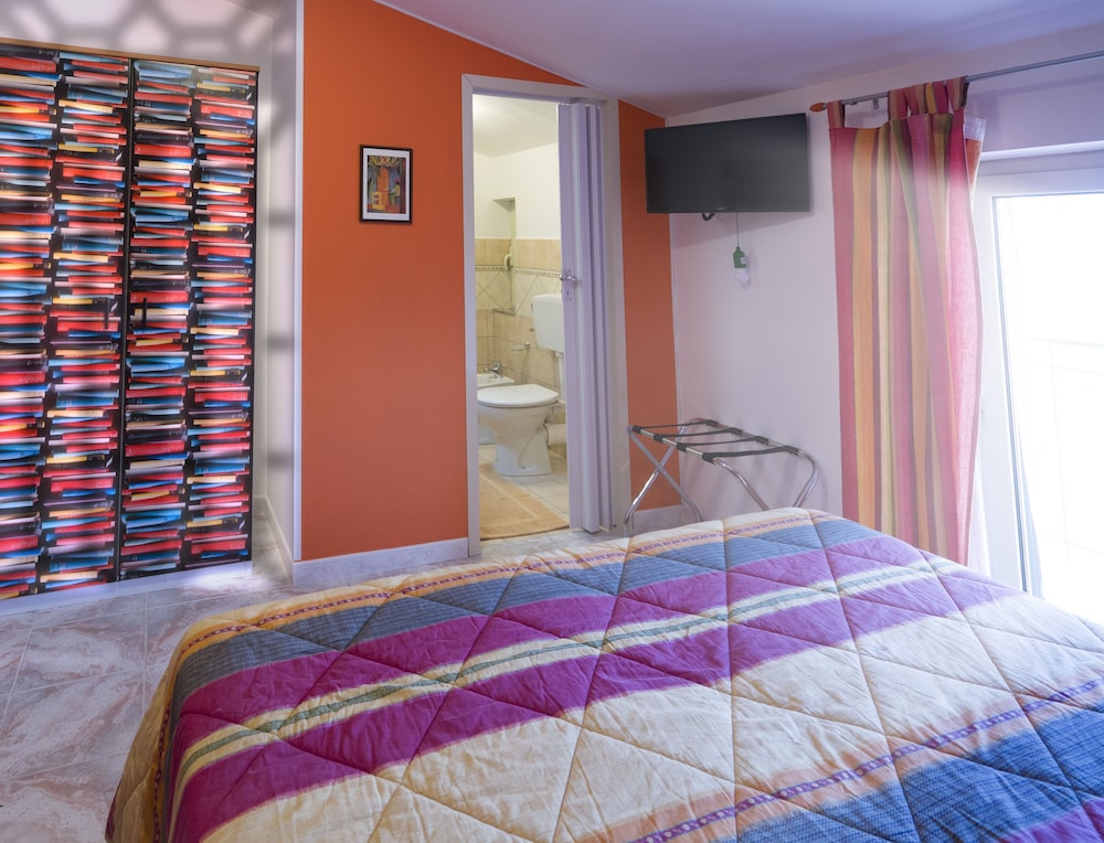 Comfort Room, 1 Bedroom, Non Smoking, Mountain View photo 2